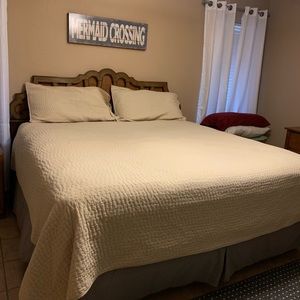 Pottery Barn King quilt